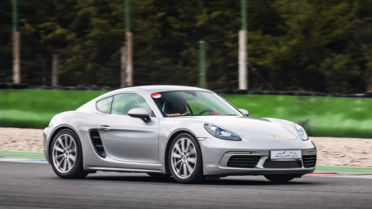 Porsche 718 Boxster a Cayman